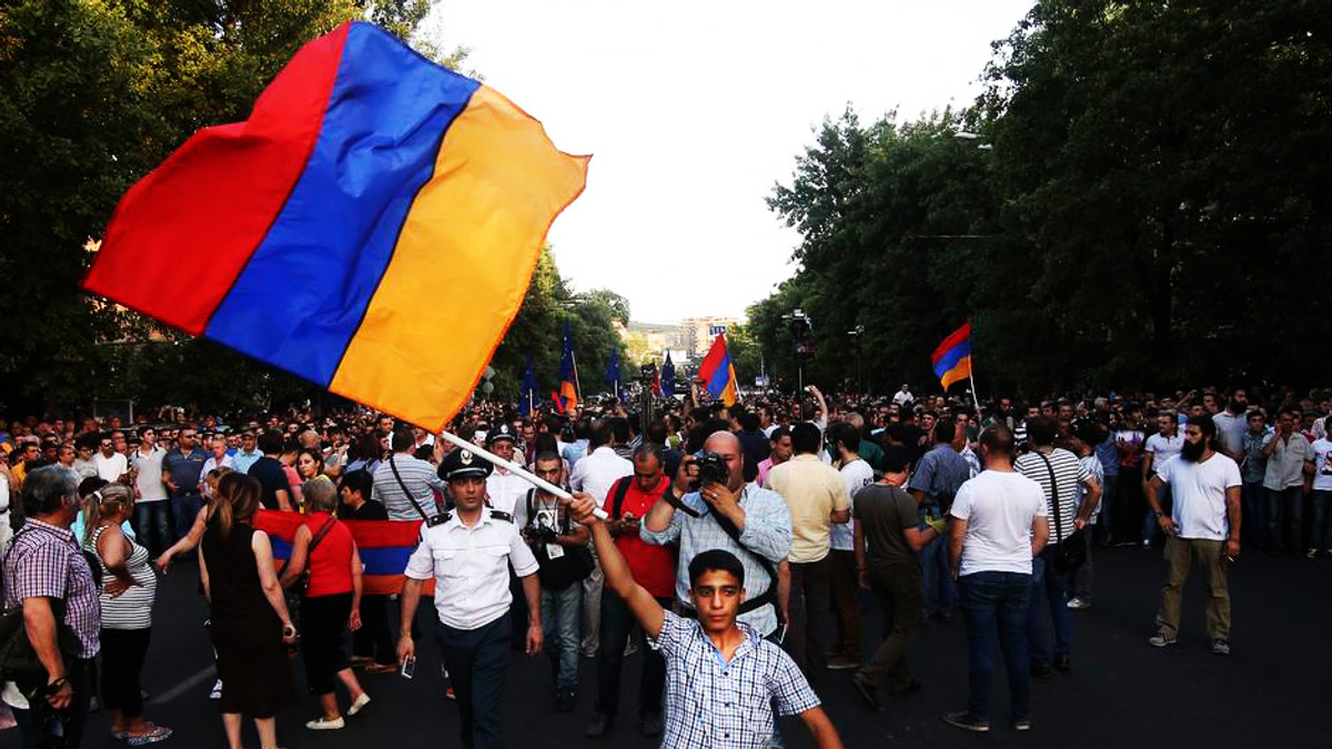Мер Гюмрі підтримує вірменський Майдан - фото 1