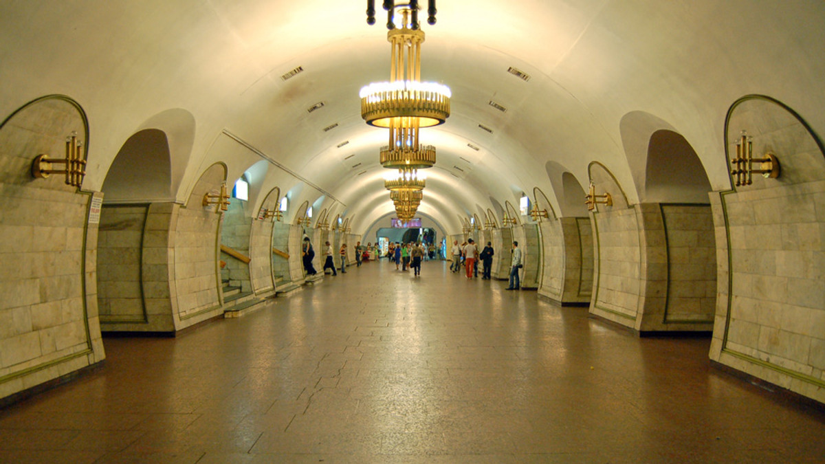 У Києві на трьох станціях метро буде швидкісний Wi-Fi - фото 1