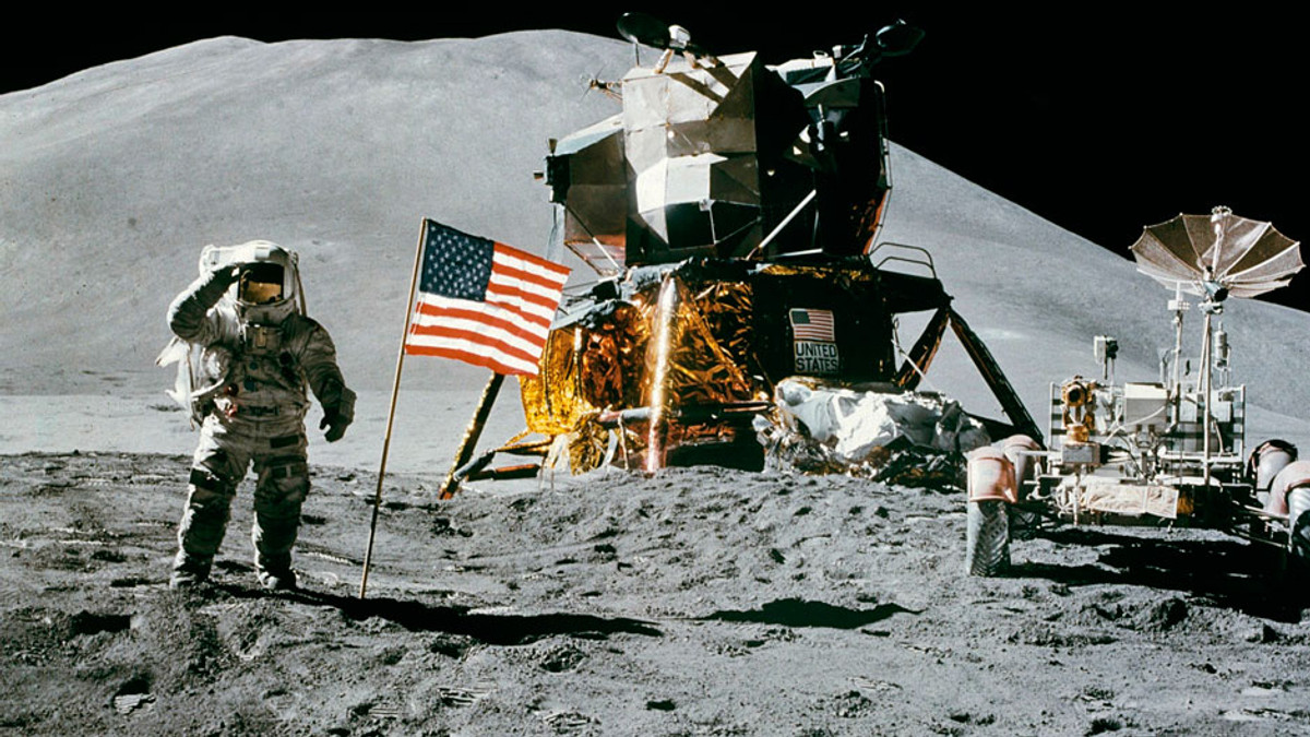 Російські вчені з'ясують, чи були американці на Місяці - фото 1