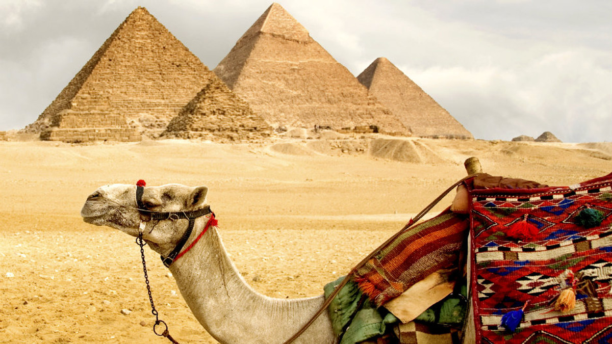 Єгипет хоче просканувати піраміди космічними променями - фото 1