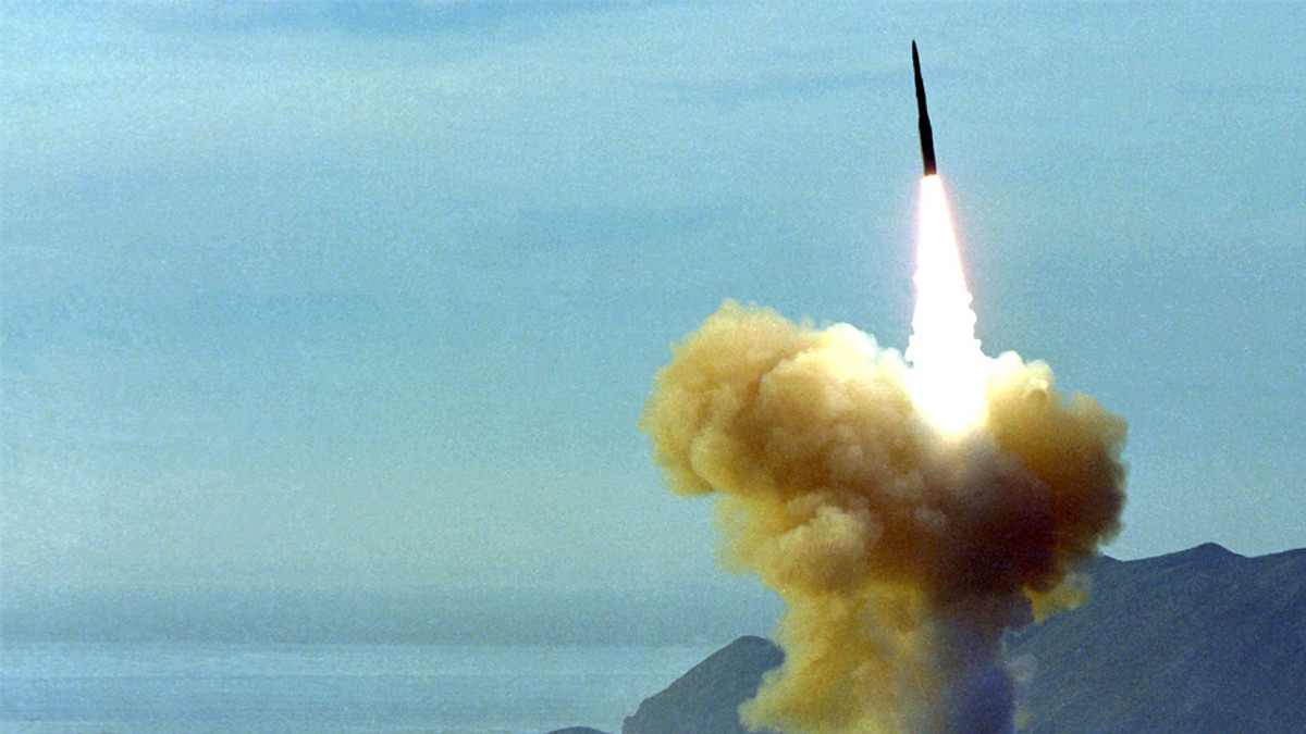 Штати провели навчальний пуск балістичної ракети - фото 1
