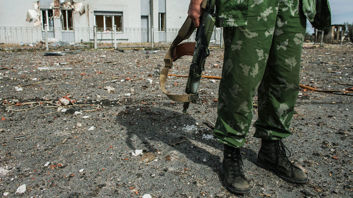 Центр Донецька пережив кілька потужних вибухів - фото 1