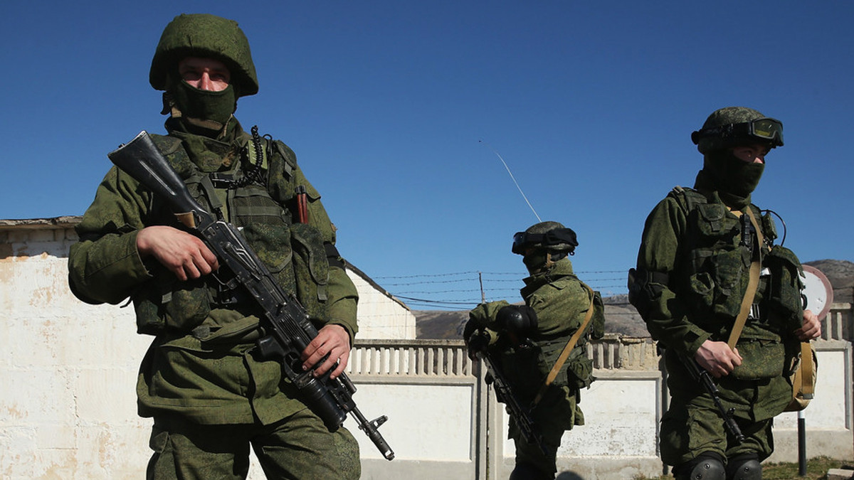 У Криму збирають гроші на пам'ятник «зеленим чоловічкам» - фото 1