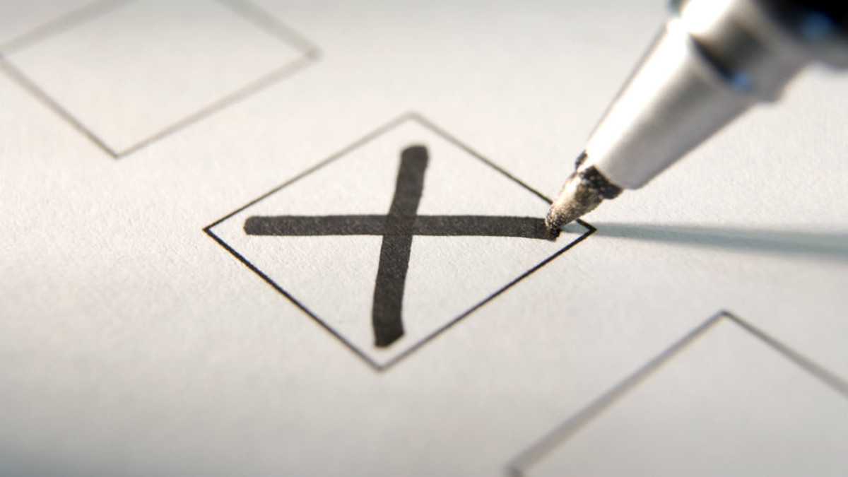 Порошенко підписав закон про вибори в Маріуполі - фото 1
