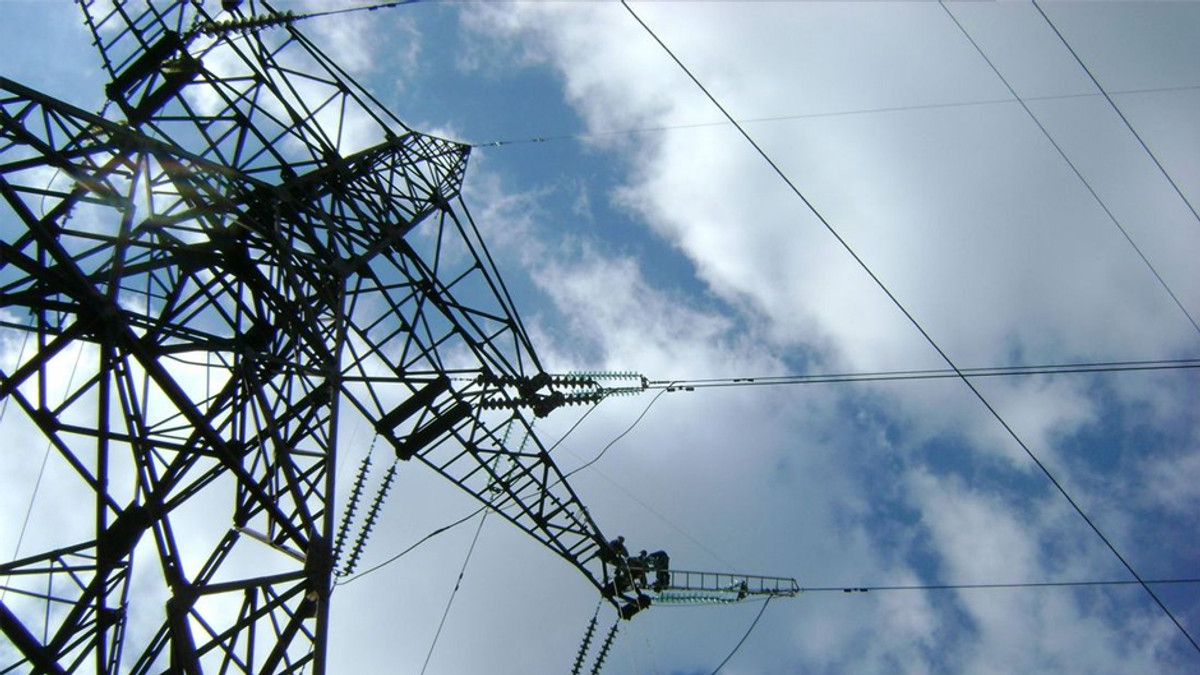 Україна відновила постачання електрики до Криму - фото 1