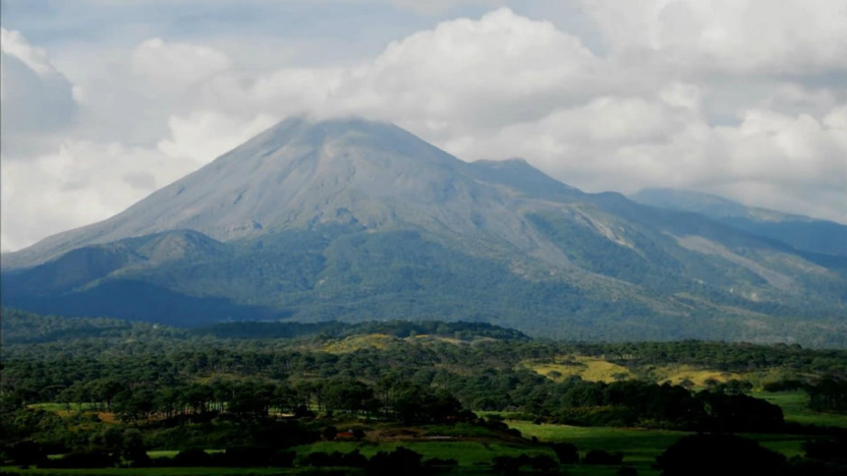 У Мексиці прокинувся вулкан Коліма - фото 1