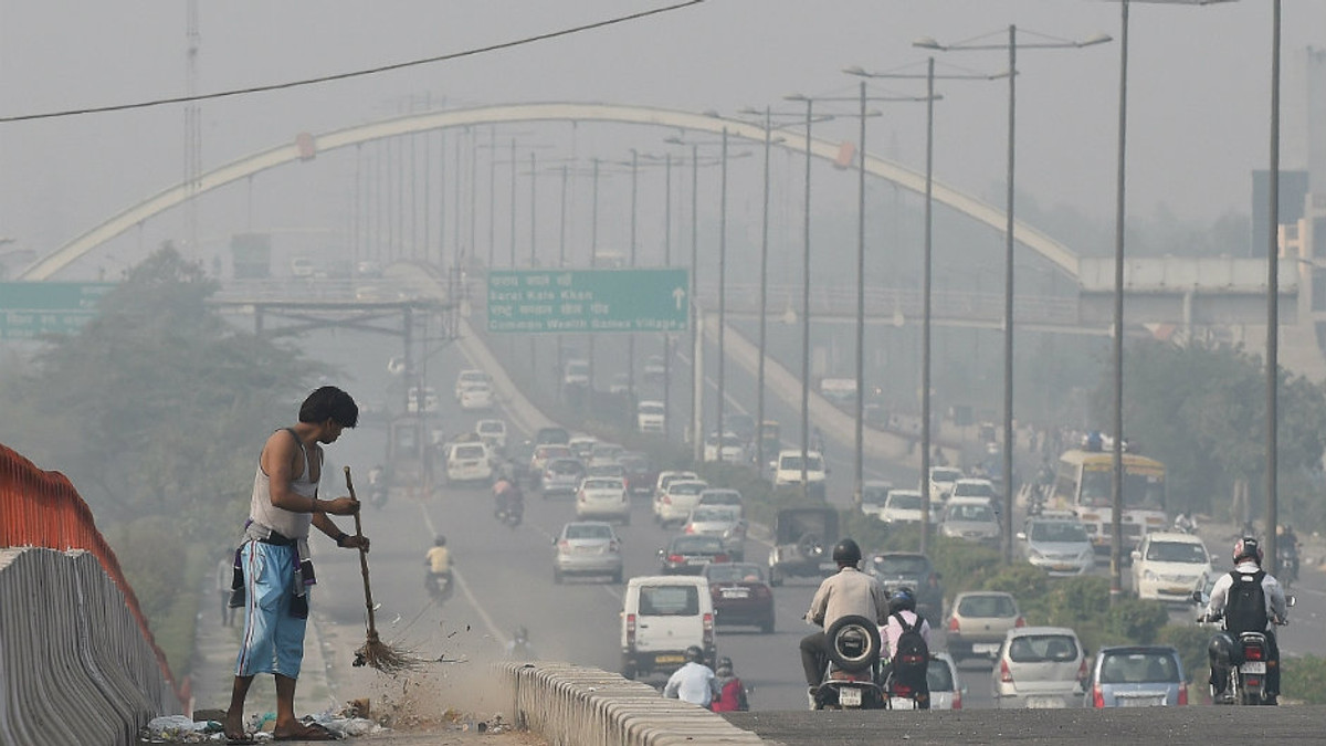 У Делі через смог обмежили рух автівок - фото 1