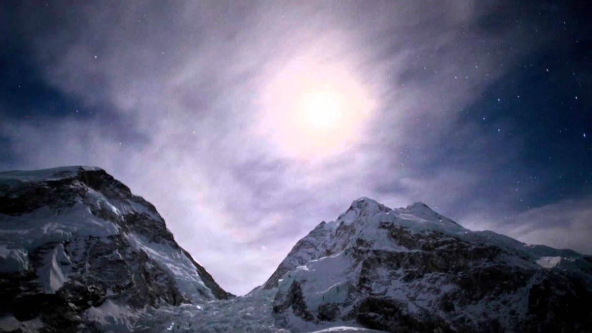 Еверест побив рекорд за кількістю загиблих на підступах до вершини - фото 1