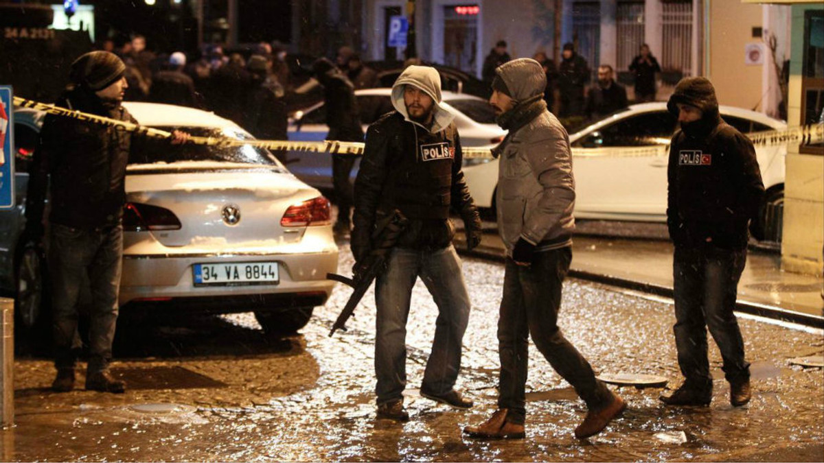 Після теракту в Стамбулі затримані 68 осіб - фото 1