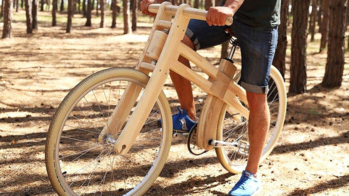 Українець майструє дерев'яні велосипеди - фото 1