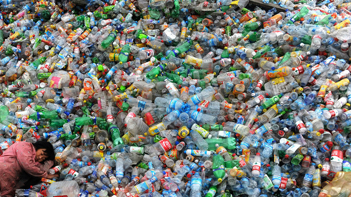 Пластику в океані стане більше, ніж риби - фото 1