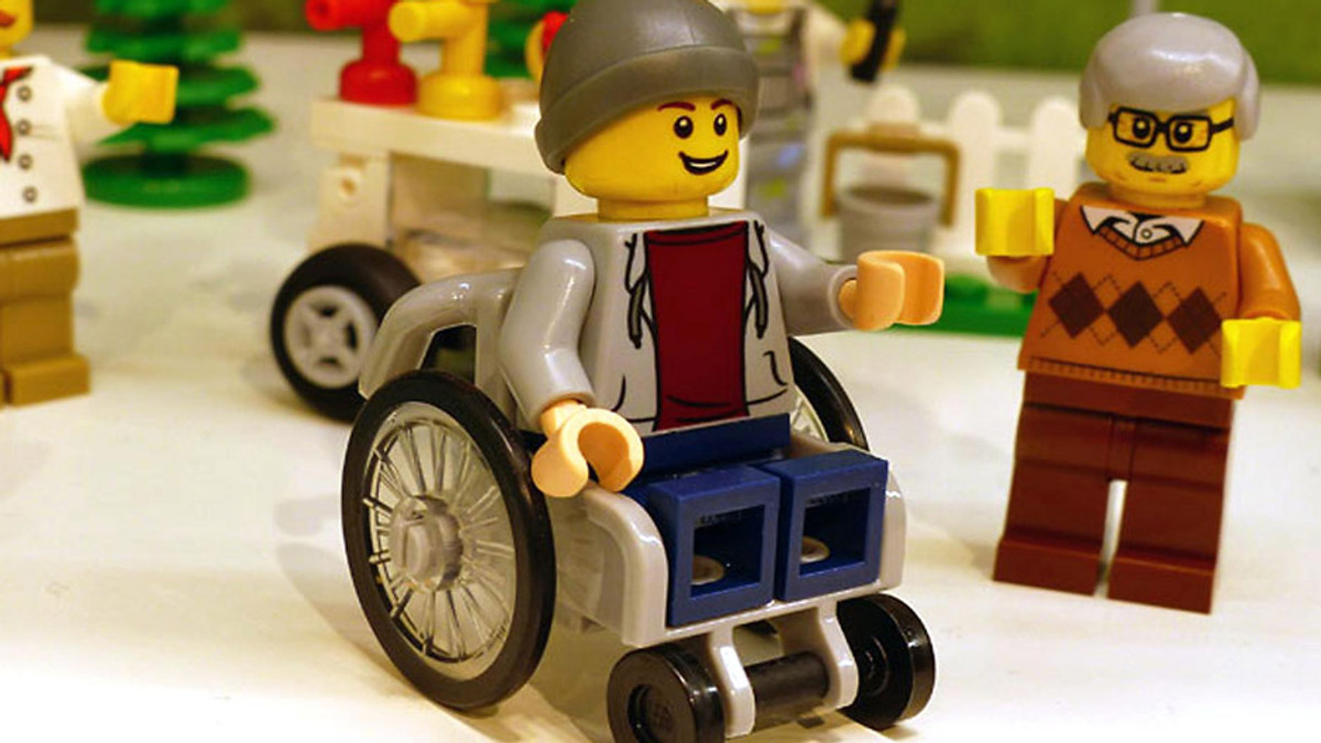 Lego випустили фігурку людини в інвалідному візку - фото 1