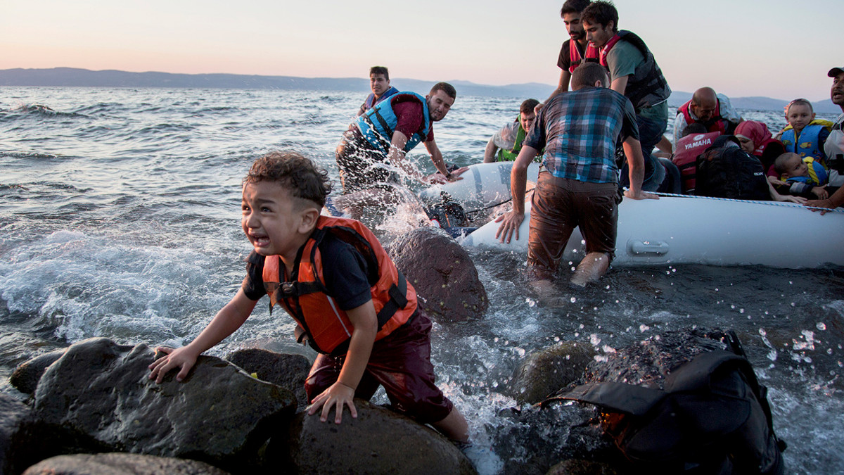 У Європі «зникло» 10 тисяч дітей-мігрантів - фото 1