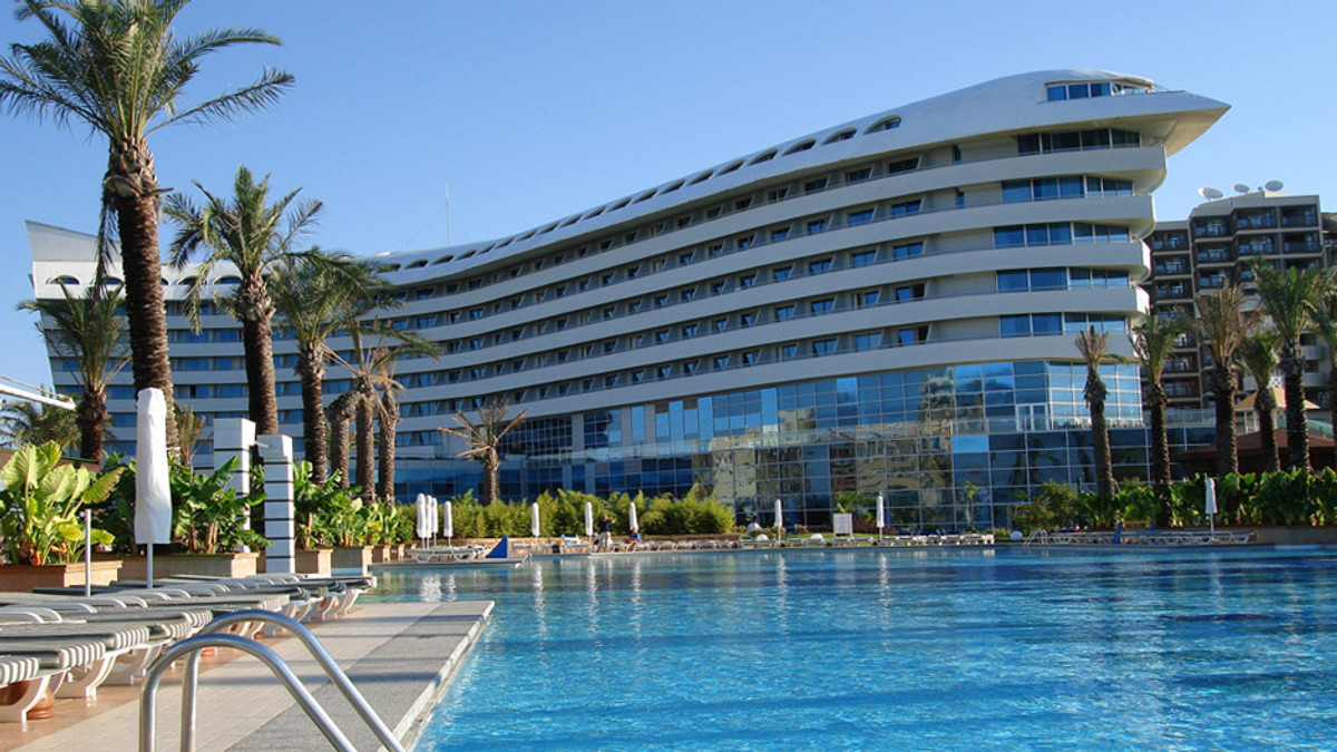 У Туреччині виставили на продаж понад 1300 готелів - фото 1