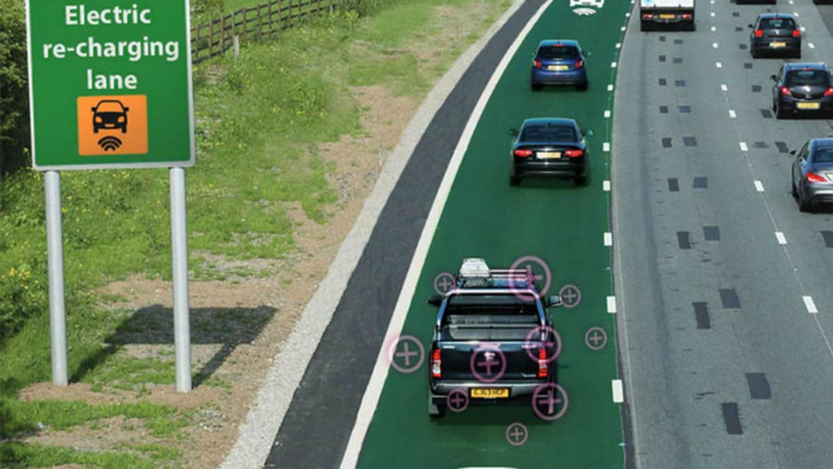У Великобританії випробували дорогу, яка заряджає електромобілі - фото 1