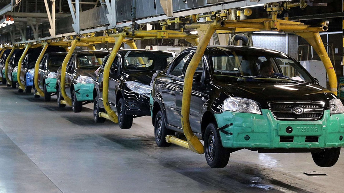 Автовиробництво в Україні скоротилось на 17% - фото 1