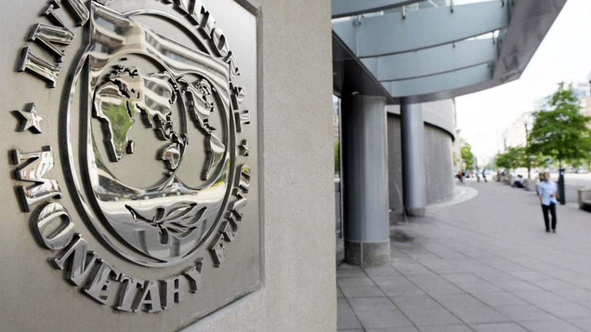 МВФ назвав умову продовження кредитування - фото 1