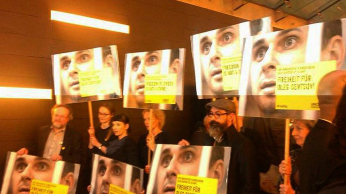 На Берлінале провели акцію на підтримку Сенцова - фото 1