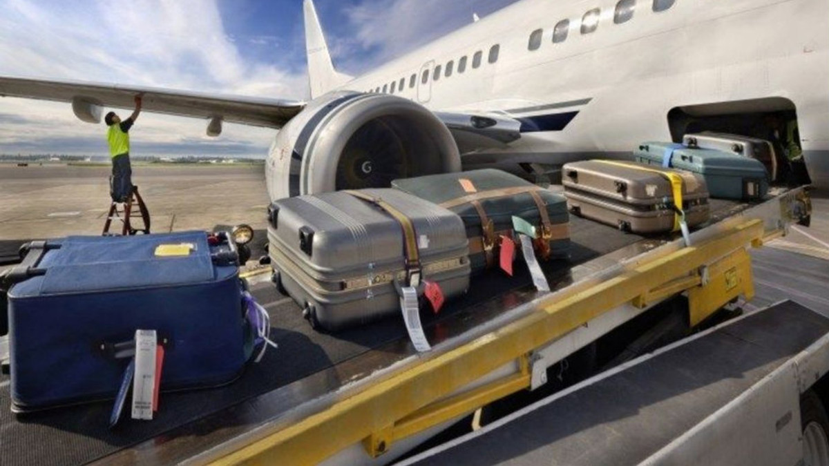 У літаках заборонили перевозити акумулятори в багажі - фото 1