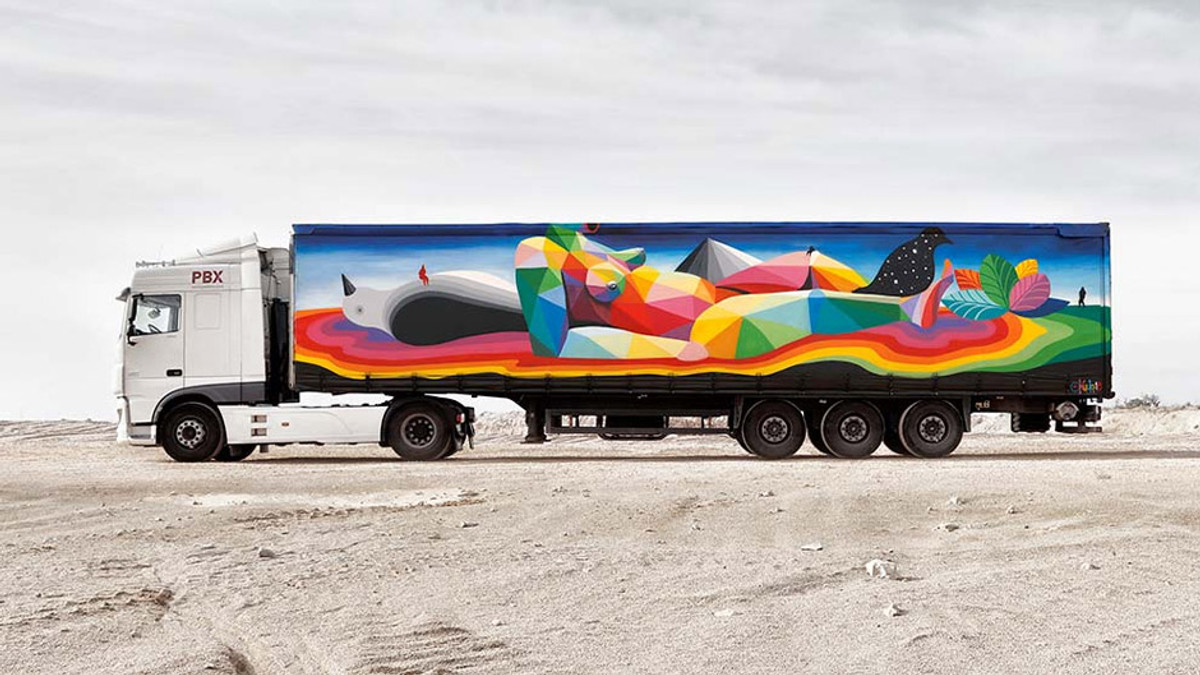 Іспанські художники розмалювали вантажівки - фото 1