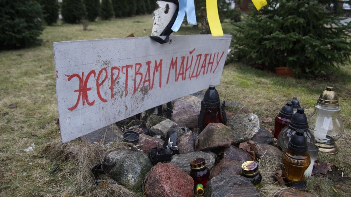 У Польщі знищили хрест Героям Майдану - фото 1