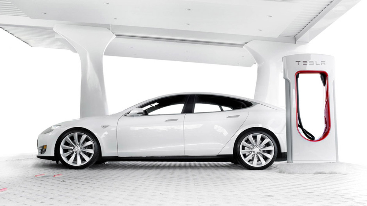 Tesla анонсувала бездротову зарядку електромобілів - фото 1