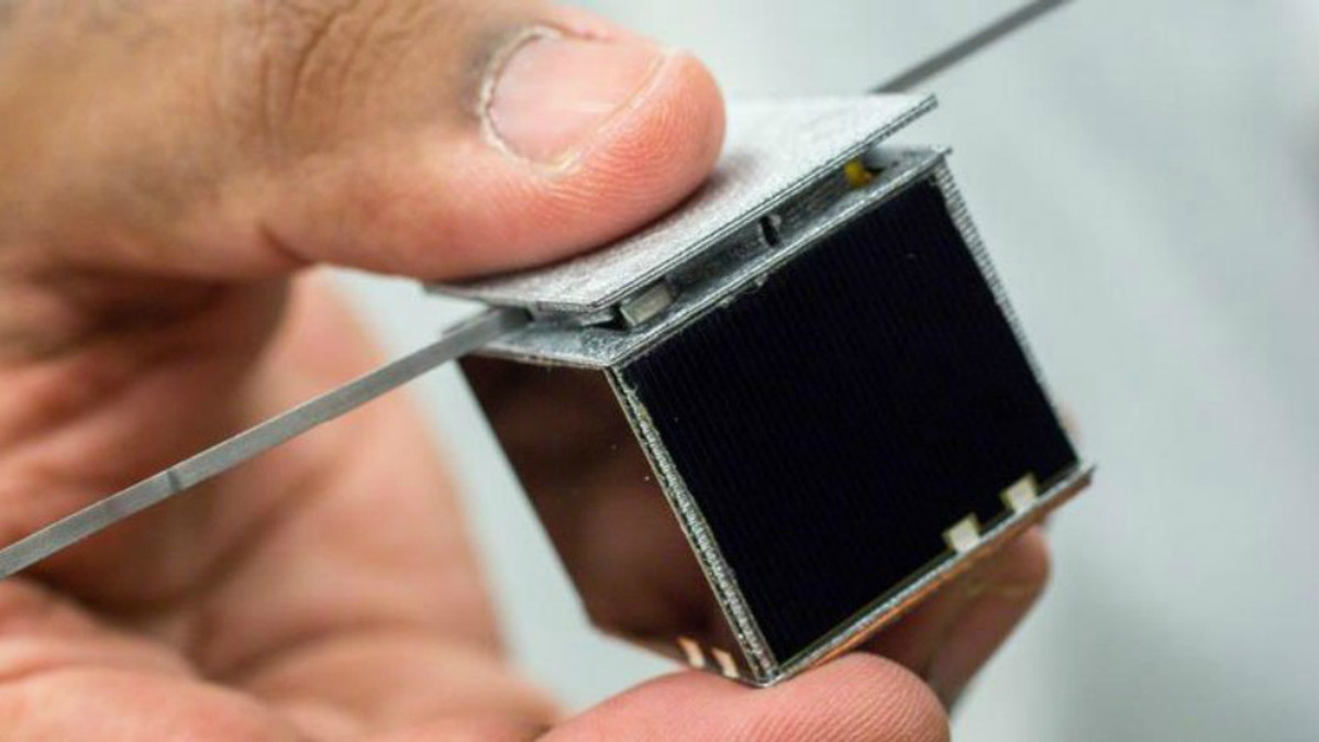 Науковці розробили крихітний космічний супутник - фото 1