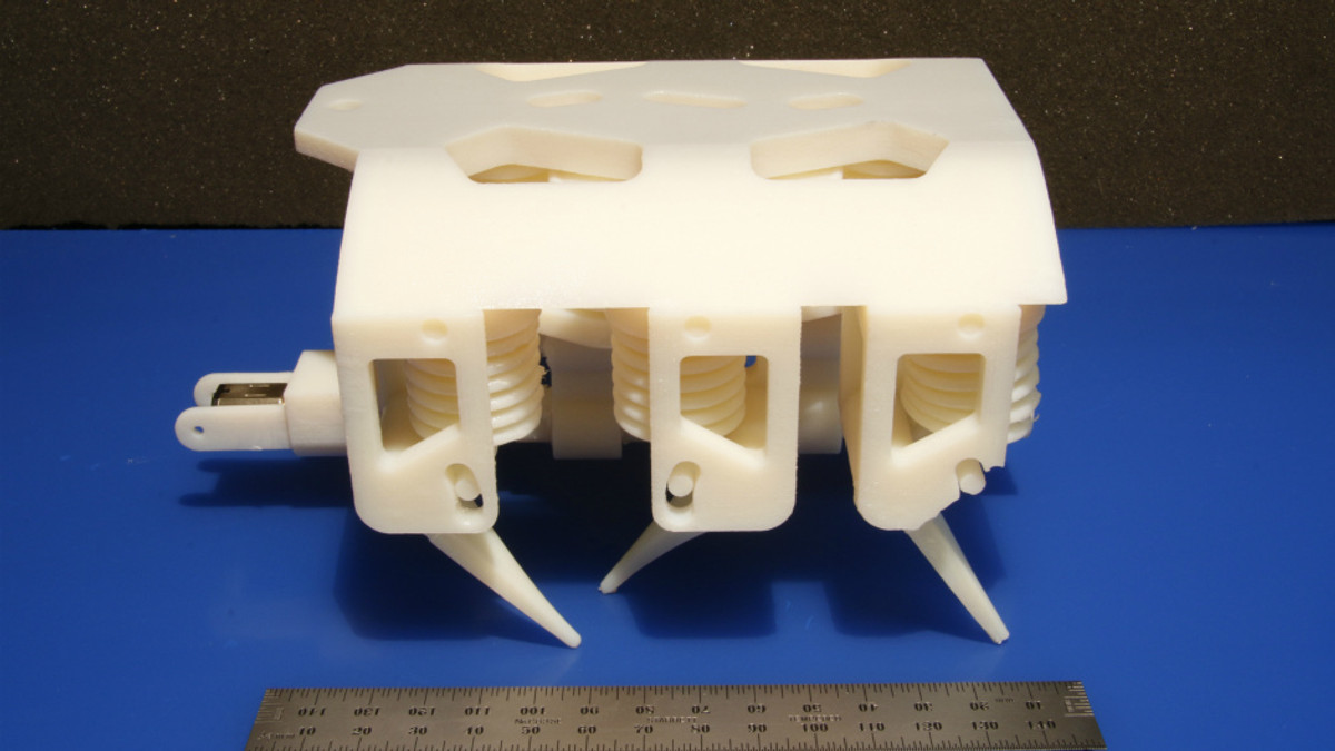 3D-принтер надрукував готового робота - фото 1