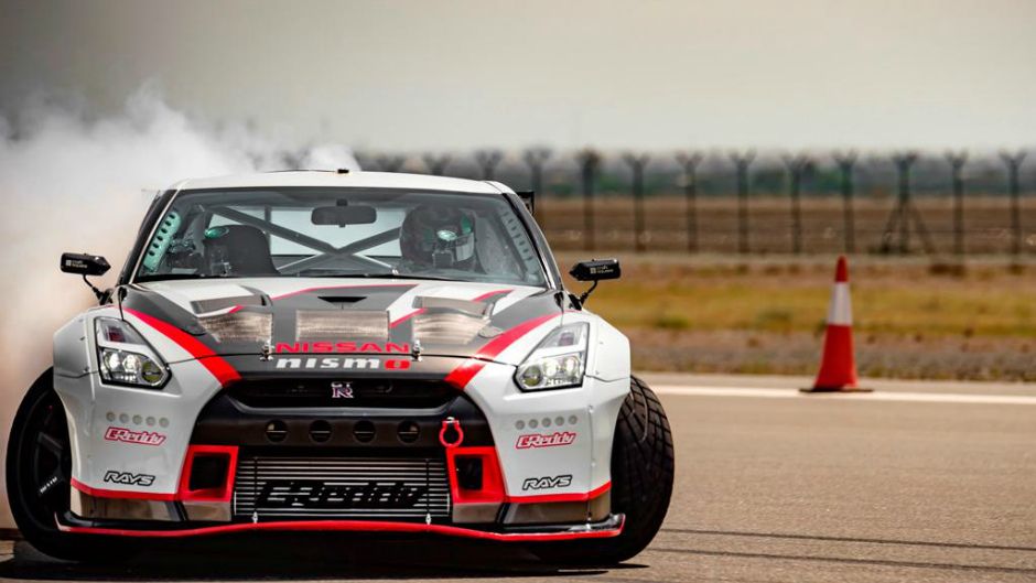 Nissan GT-R потрапив до «Книги рекордів Гіннеса» - фото 1
