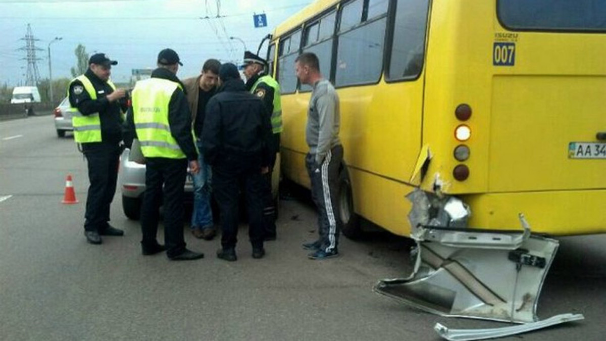 П'яні правоохоронці спричинили ДТП у Києві - фото 1