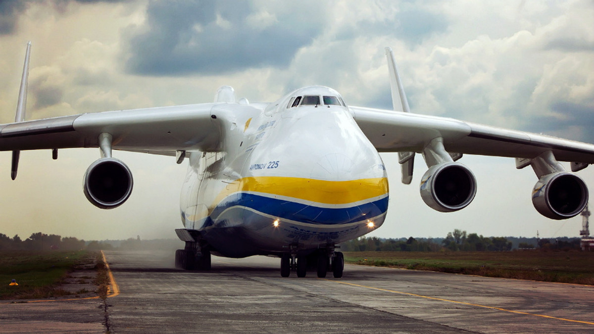 Найбільший у світі український літак вирушить у перший комерційний рейс - фото 1