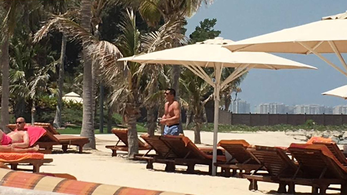 Екс-генпрокурора Ярему помітили на відпочинку в Дубаї - фото 1