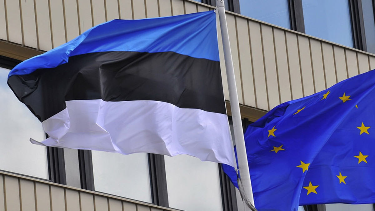 Естонія запровадила режим відкритого неба з Україною - фото 1