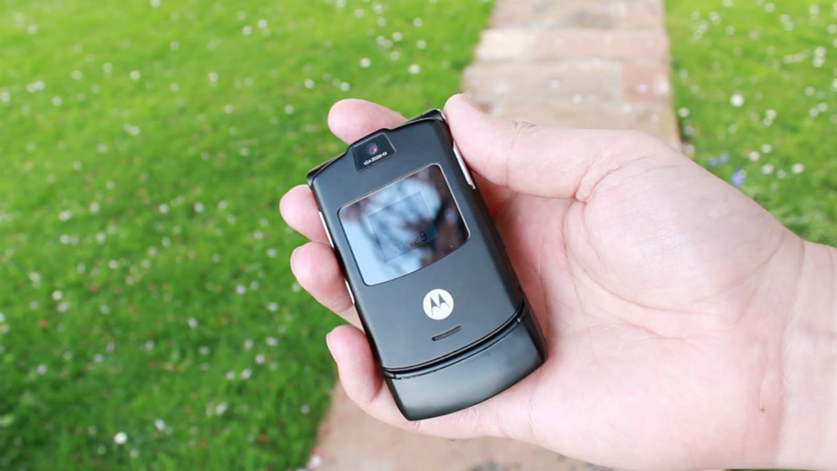 Motorola відновить легендарний телефон - фото 1
