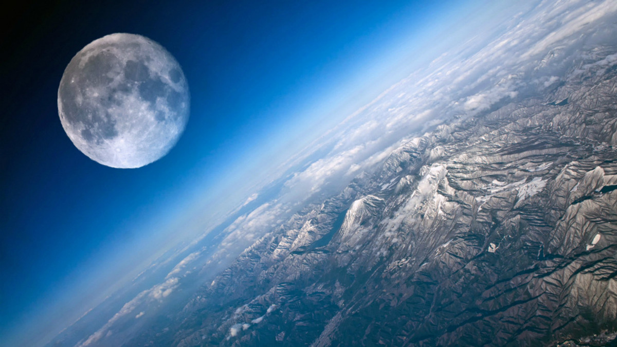 Науковці виявили причину появи води на Місяці - фото 1