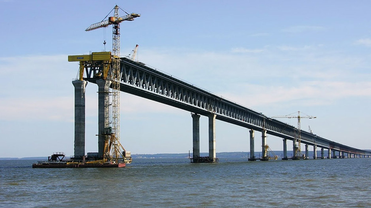 Росія не дає гроші на будівництво Керченського моста - фото 1