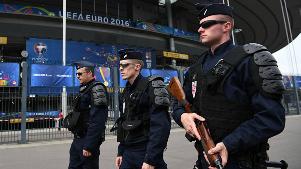 Фінал Євро-2016 будуть охороняти 3,5 тис поліцейських - фото 1