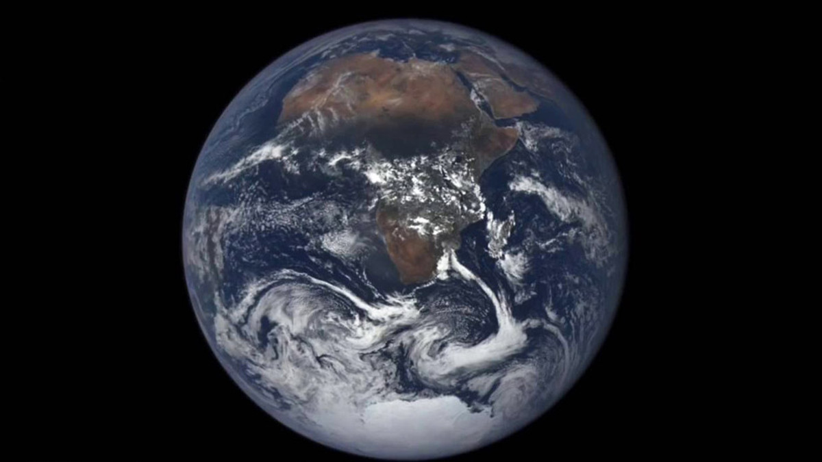 NASA показало, як виглядає рік життя Землі з космосу - фото 1