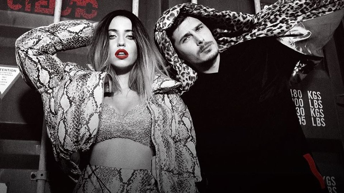 Время и Стекло Песня про лицо слухати онлайн новинку