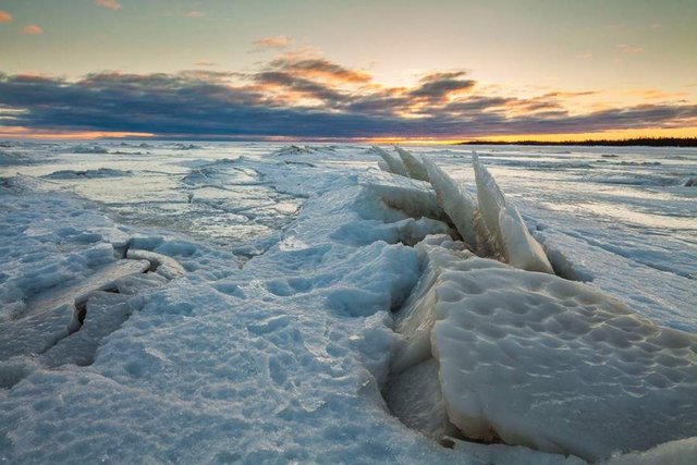 Так виглядає дивовижне замерзле Біле море - фото 311288