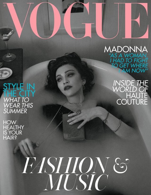 Мадонна ніжиться у ванній на новій обкладинці Vogue - 325642 Мадонна ніжиться у ванній на новій обкладинці Vogue - фото 325642