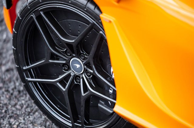 McLaren випустив гіперкар для наймолодших - 337066 McLaren випустив гіперкар для наймолодших - фото 337066