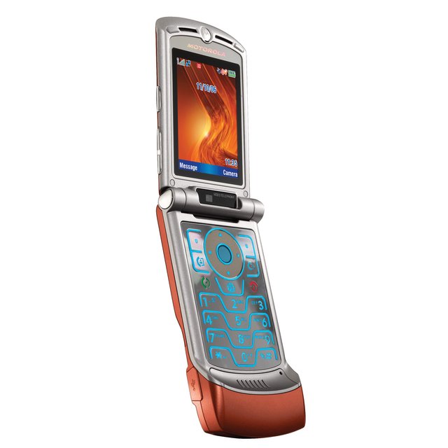 RAZR V3xx дозволяв здійснювати відеодзвінки - 370053 RAZR V3xx дозволяв здійснювати відеодзвінки - фото 370053