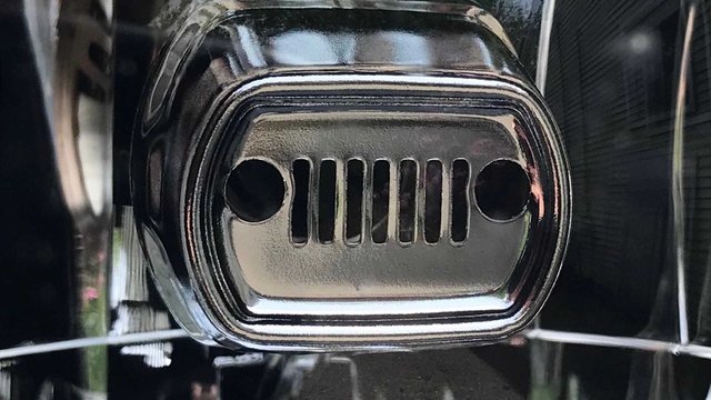 Jeep подарує будь-яку свою модель автору нової пасхалки - фото 412052