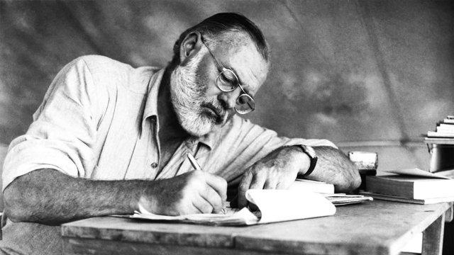 Кепський почерк Хемінгуея став причиною появи помилок у його книжках - 419024 Кепський почерк Хемінгуея став причиною появи помилок у його книжках - фото 419024