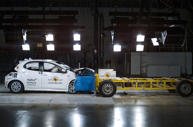 Toyota Yaris – перша машина, яка пройшла краш-тест за новими правилами: що змінилося - 425961 Toyota Yaris – перша машина, яка пройшла краш-тест за новими правилами: що змінилося - фото 425961