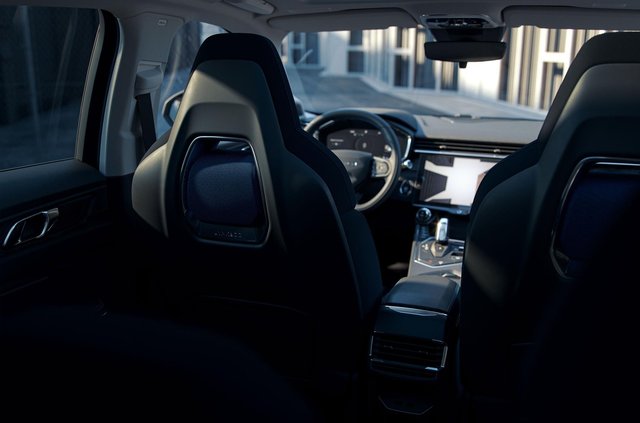 Китайський бренд Lynk & Co запустив сервіс з підписки на автомобілі в Європі - 428156 Китайський бренд Lynk & Co запустив сервіс з підписки на автомобілі в Європі - фото 428156