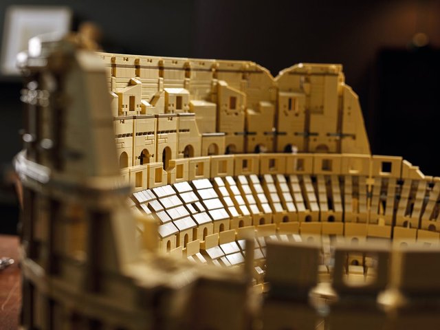 Lego випустила свій найбільший набір: у вас вдома може з'явитися свій Колізей - 435061 Lego випустила свій найбільший набір: у вас вдома може з'явитися свій Колізей - фото 435061