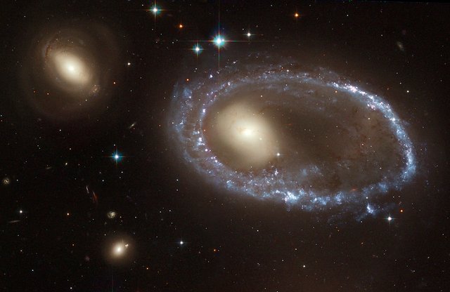У NASA показали 30 неймовірних фото космосу, приурочені до ювілею телескопа Хаббл - фото 439269