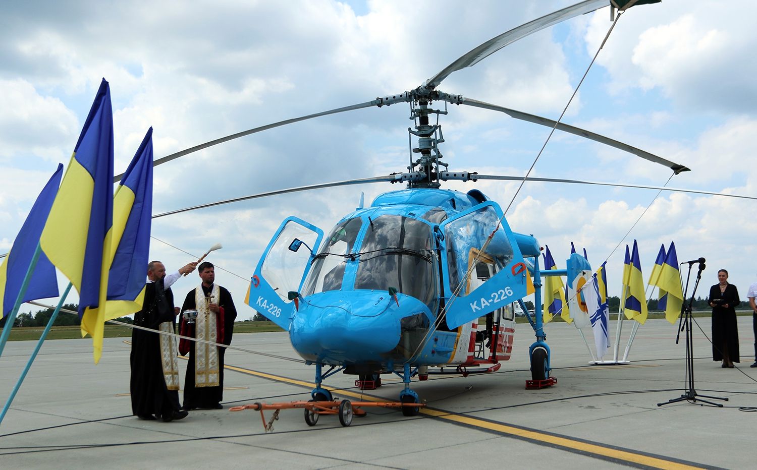 Львівщина передала ВМС України реанімаційний вертоліт Ка-226